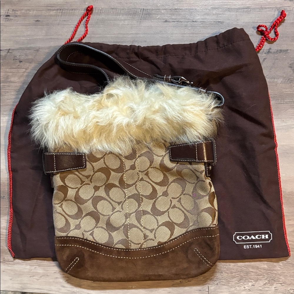 Coach Brown and Cream Crossbody Bag with Fur Trim - Picture 3 of 6